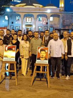 DUYGU DOLU ANLARIN YAŞANDIĞI SERGİ