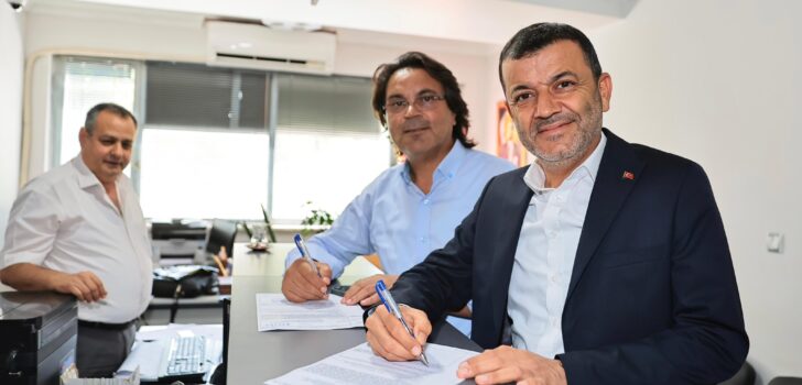 ÇAVUŞOĞLU VE HORZUM KONGRE İÇİN İMZA VERDİ