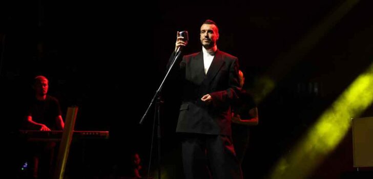 ÇİVRİL’DE FİNALİ CEM ADRİAN YAPTI