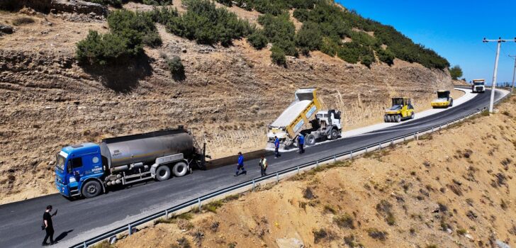 BABADAĞ’DA YOL ÇALIŞMALARI SÜRÜYOR