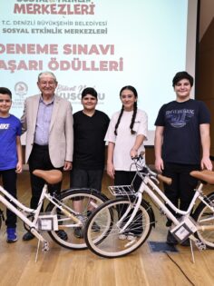 BAŞARILI ÖĞRENCİLERE ÖDÜL