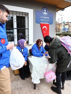 ÖĞRENCİLERE EVLERE TESLİM BESLENME DESTEĞİ