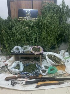 ÇİVRİL’DE 2 ZEHİR TACİRİ TUTUKLANDI