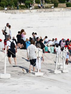 BEYAZ CENNET İKİNCİ SIRADA