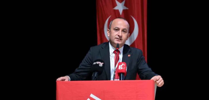 CHP PAMUKKALE İLÇE KONGRESİNDE COŞKUN GÜVEN TAZELEDİ