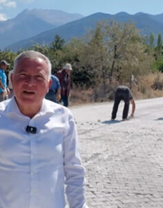 HONAZ’DA TARLA VE BAHÇELERE ULAŞIM KOLAYLAŞIYOR