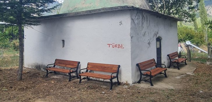 TESLİM ABDAL SULTAN TÜRBESİ ÇEVRESİ DÜZENLENİP TEMİZLENDİ