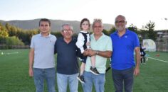 YENİDEN DOĞMAK İSTEYEN KAS HASTASI ÇOCUĞA SİYAH-BEYAZ MORAL