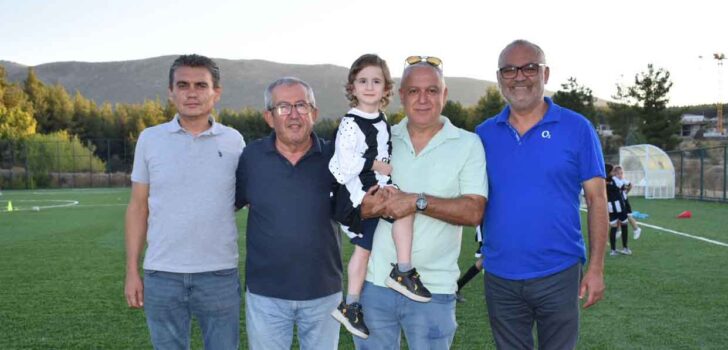 YENİDEN DOĞMAK İSTEYEN KAS HASTASI ÇOCUĞA SİYAH-BEYAZ MORAL