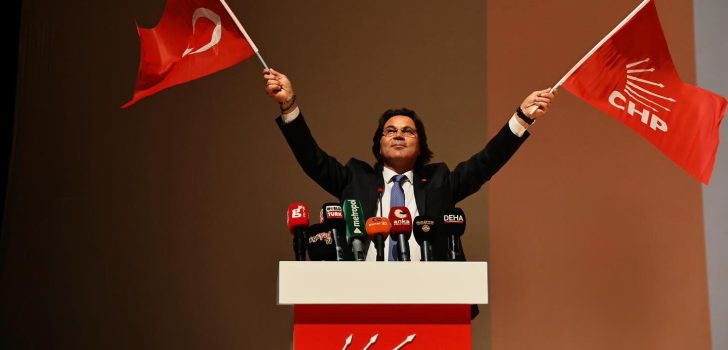 CHP’DE HORZUM YENİDEN BAŞKAN