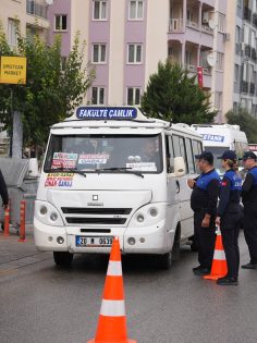 ZABITA’DAN ŞEHİR İÇİ DOLMUŞLARA TRAFİK DENETİMİ