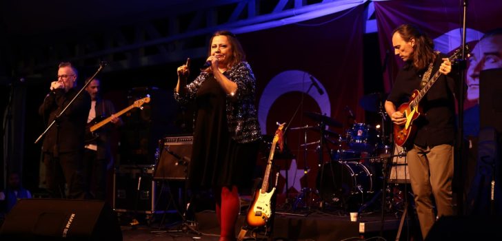 CUMHURİYET COŞKUSU DENİZLİ’DE MÜZİK VE DANSLA TAÇLANDI