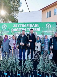 ÜRETİCİYE 100 BİN ZEYTİN FİDANI DESTEĞİ