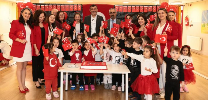 ÇOCUKLARLA CUMHURİYET SEVİNCİ