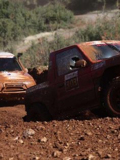 OFFROAD YARIŞLARI NEFESLERİ KESTİ