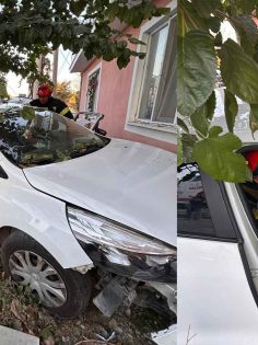 OTOMOBİL ÖNCE AĞACA SONRA EVE ÇARPTI: 4 YARALI