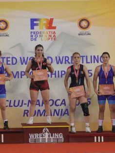 DENİZLİLİ GÜREŞÇİLER BALKANLARI FETHETTİ