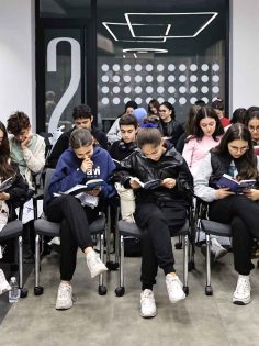 KİTAP TUTKUNLARI CUMHURİYET’İN 102. YILINDA BİR ARAYA GELDİ