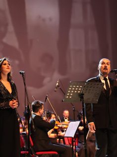 ATA’YA SAYGI KONSERİ BÜYÜLEDİ