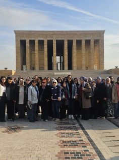 ÜRETEN KADINLAR ATA’NIN HUZURUNDA