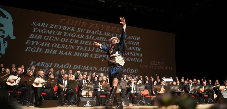 KONSERDE ATATÜRK’ÜN SEVDİĞİ UNUTULMAZ ESERLER SESLENDİRİLDİ