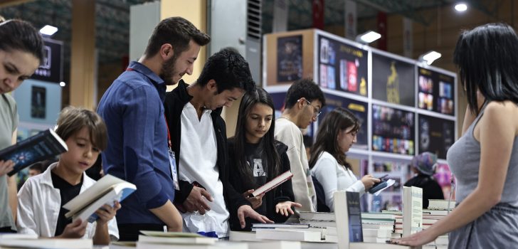 DENİZLİ KİTAP FUARI BU YIL DA DOPDOLU