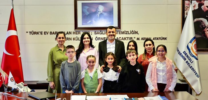 GELECEĞİN DENİZLİ’SİNİ HAYAL EDENLER ÖDÜLLERİNİ ALDI