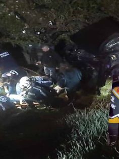 OTOMOBİL UÇURUMDAN DÜŞTÜ