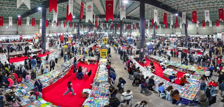 KİTAPSEVERLER HAFTA SONU BU FUARDA BULUŞTU