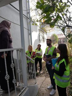 VATANDAŞLARLA ANKET YAPILIYOR, MAHALLELERİN RÖNTGENİ ÇEKİLİYOR