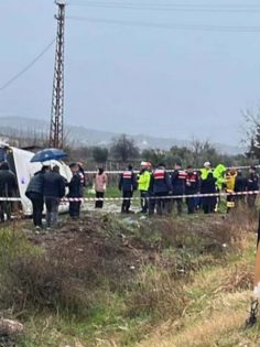 YENİCEKENT’TE KAZA: 1 ÖLÜ, 24 YARALI