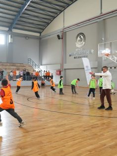 ‘SINIFLAR ARASI FUTSAL TURNUVASI’NDA HEYECAN SÜRÜYOR
