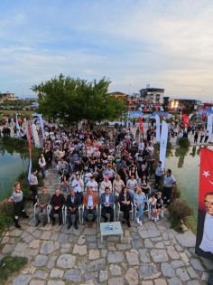 KOCAÇUKUR HALKIN OLDU, ANNELER MUTLULUĞA BOĞULDU