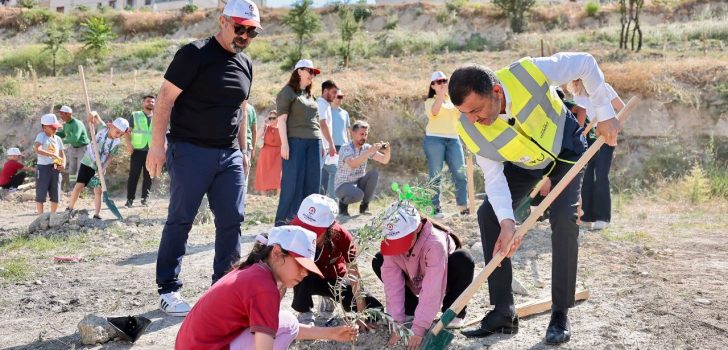 BÜYÜKŞEHİR’İN FİDANLARI GELECEĞE NEFES OLACAK
