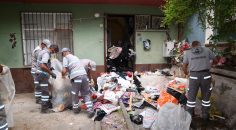 ÇÖP EVLERE ANINDA MÜDAHALE: 43 KAMYON ATIK ÇIKARILDI