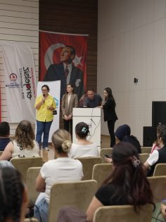 KANSERLE MÜCADELEDE UMUT VE DAYANIŞMA BULUŞMASI